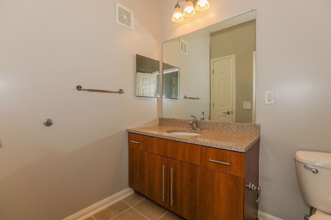 56 Brownstone Way in Englewood, NJ - Building Photo