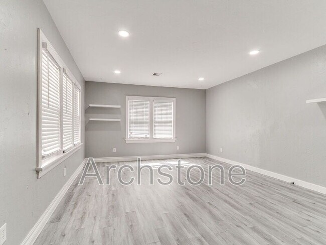 1201 NW 43rd St in Oklahoma City, OK - Building Photo - Building Photo