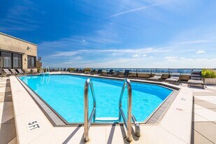 800 Palisade Ave in Fort Lee, NJ - Building Photo