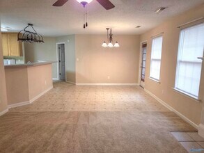 114 Bremerton Dr SW in Huntsville, AL - Building Photo - Building Photo