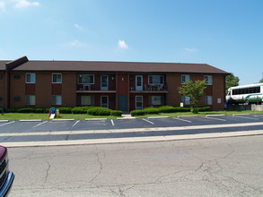 Applecreek Apartments in New Carlisle, OH - Building Photo - Building Photo