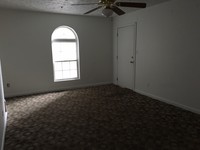 424 McLane Ave in Morgantown, WV - Building Photo - Interior Photo