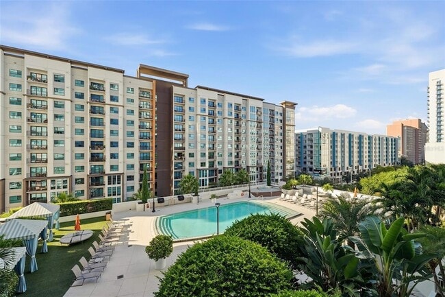 100 S Eola Dr, Unit 712 in Orlando, FL - Building Photo - Building Photo