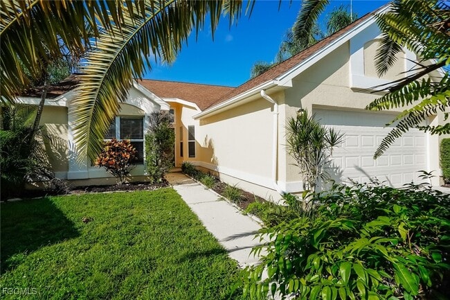 9131 Buttercup Ct in Ft. Myers, FL - Building Photo - Building Photo