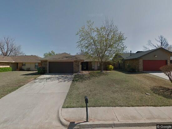 1820 Greenway Ave in Yukon, OK - Building Photo