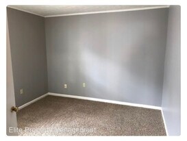 1527 Kenton St in Bowling Green, KY - Building Photo