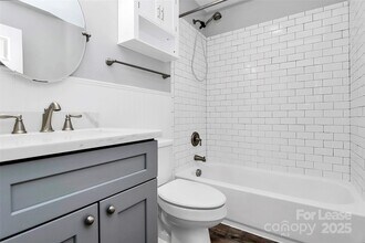 1826 Merriman Ave in Charlotte, NC - Foto de edificio - Building Photo