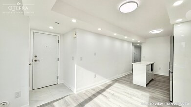 173 William Duncan Rd in Toronto, ON - Building Photo - Building Photo