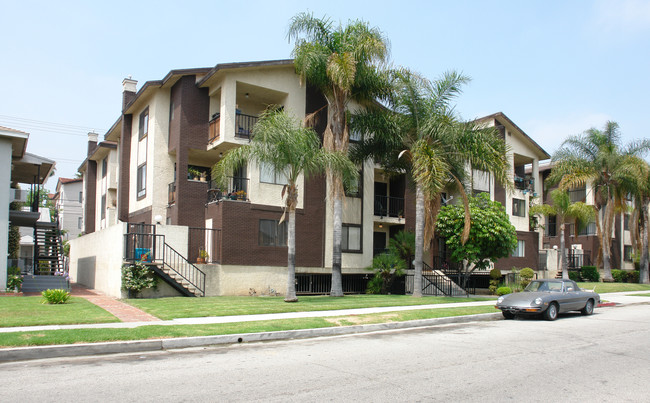 Vinecrest Apartments in Glendale, CA - Foto de edificio - Building Photo