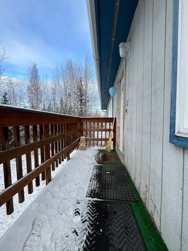 1432 25th Ave-Unit -1 in Fairbanks, AK - Building Photo - Building Photo