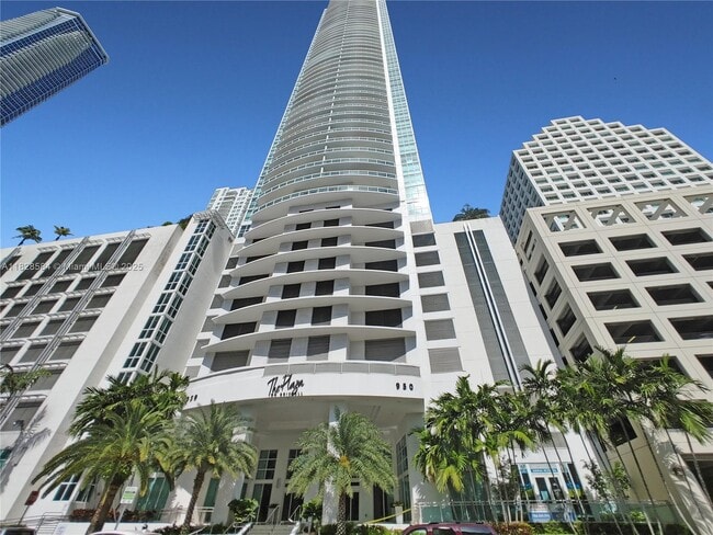 property at 950 Brickell Bay Dr