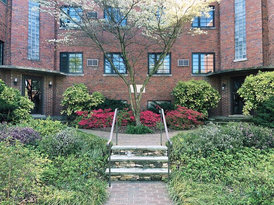 16th Street Apartments in Arlington, VA - Foto de edificio