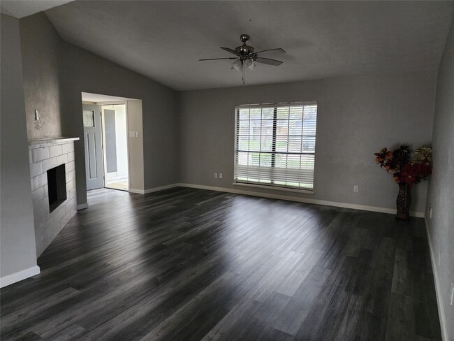 17307 S Yorkglen Dr in Houston, TX - Building Photo - Building Photo