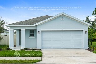 7913 Majestic Palms Ct in Venice, FL - Building Photo