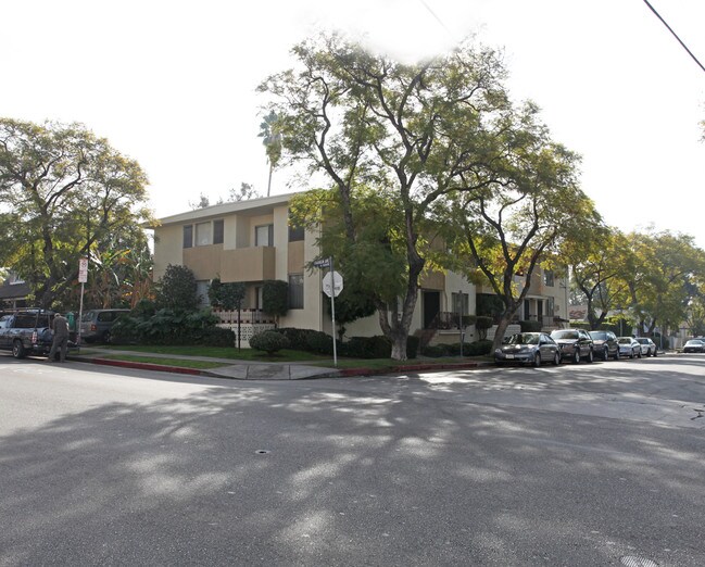 1840-1866 Rodney Dr in Los Angeles, CA - Building Photo - Building Photo