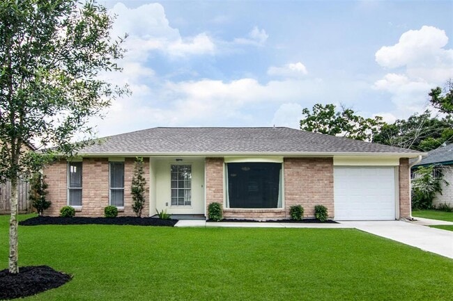 112 Brigadoon Ln