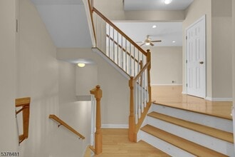 18 Brock Ln in Hackettstown, NJ - Building Photo - Building Photo