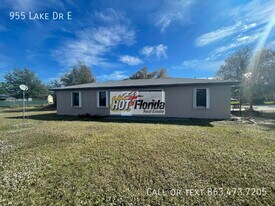 955 Lake Dr E in Lake Placid, FL - Building Photo