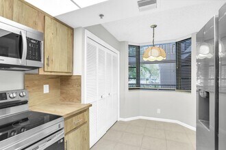 6620 Boca Del Mar Dr in Boca Raton, FL - Building Photo - Building Photo