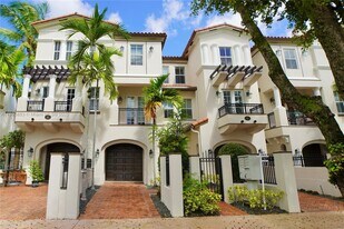615 Santander Ave in Coral Gables, FL - Building Photo