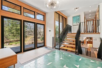 14 Tall Tree Ct in Cold Spring Harbor, NY - Building Photo - Building Photo