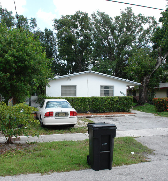 1815-1819 SW 21st St in Fort Lauderdale, FL - Building Photo - Building Photo