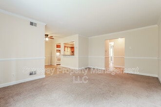 123 Echelon Rd in Voorhees Township, NJ - Foto de edificio - Building Photo