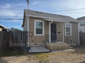 721 Broadway St in Fairfield, CA - Building Photo