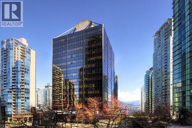 1333 W Georgia St in Vancouver, BC - Building Photo - Building Photo