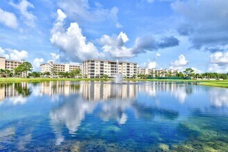 7070 Key Haven Rd in Seminole, FL - Building Photo - Building Photo