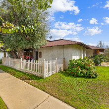 609 S Cypress St in Orange, CA - Building Photo - Primary Photo