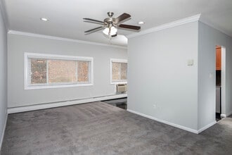 Fairfield Northport Village in Northport, NY - Foto de edificio - Building Photo