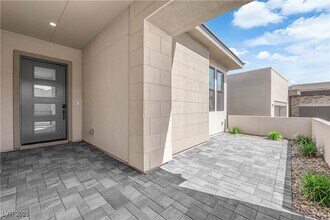 11032 Rolling Vista Dr in Las Vegas, NV - Building Photo - Building Photo