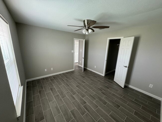 101 Rockwell Way, Unit 2 in Del Rio, TX - Foto de edificio - Building Photo