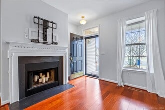 6 Rhodora Terrace in Windsor, CT - Building Photo - Building Photo