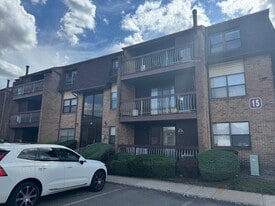 1508 Raspberry Ct in Edison, NJ - Building Photo