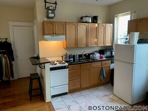 1185 Commonwealth Ave in Boston, MA - Foto de edificio - Building Photo