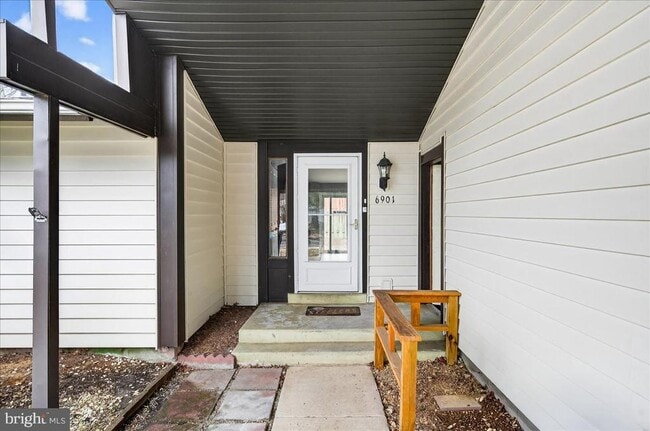 property at 6901 Vantage Dr