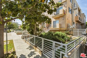 3637 Dunn Dr in Los Angeles, CA - Building Photo - Building Photo