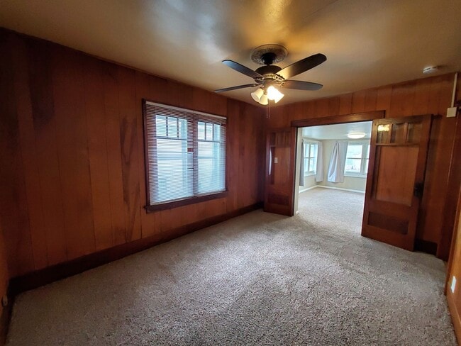 808-810 W 2nd St in Waterloo, IA - Building Photo - Building Photo