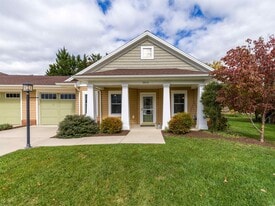 2616 GREENPORT Dr in Rockingham, VA - Building Photo