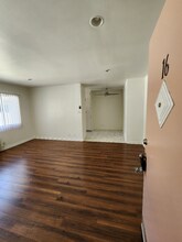 18546 Clark St in Los Angeles, CA - Building Photo - Building Photo