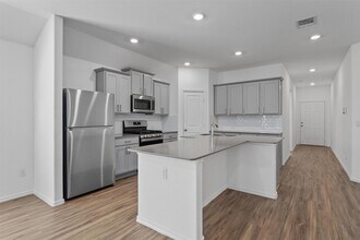 245 Salt Springs Rd in Kyle, TX - Building Photo - Building Photo