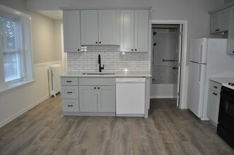 26 Johnson St in Worcester, MA - Building Photo - Building Photo