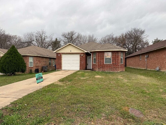 property at 1823 Smoke Tree Ln