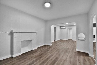 547 NW 49th St in Miami, FL - Building Photo - Building Photo