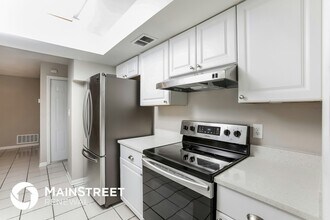 205 Lochmond Dr in Fern Park, FL - Building Photo - Building Photo