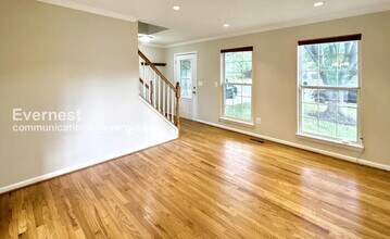 4678 Pearson Dr in Woodbridge, VA - Building Photo - Building Photo