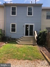 9507 White Pillar Terrace in Gaithersburg, MD - Building Photo - Building Photo