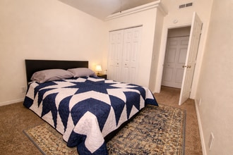 991 N 2100 W in Saint George, UT - Foto de edificio - Building Photo